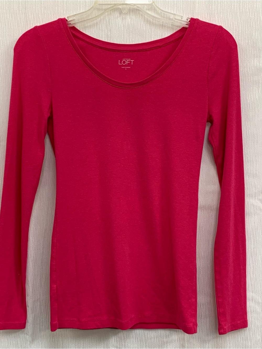 LOFT Slim Scoop-Neck Long Sleeve Top in Fuchsia Pink